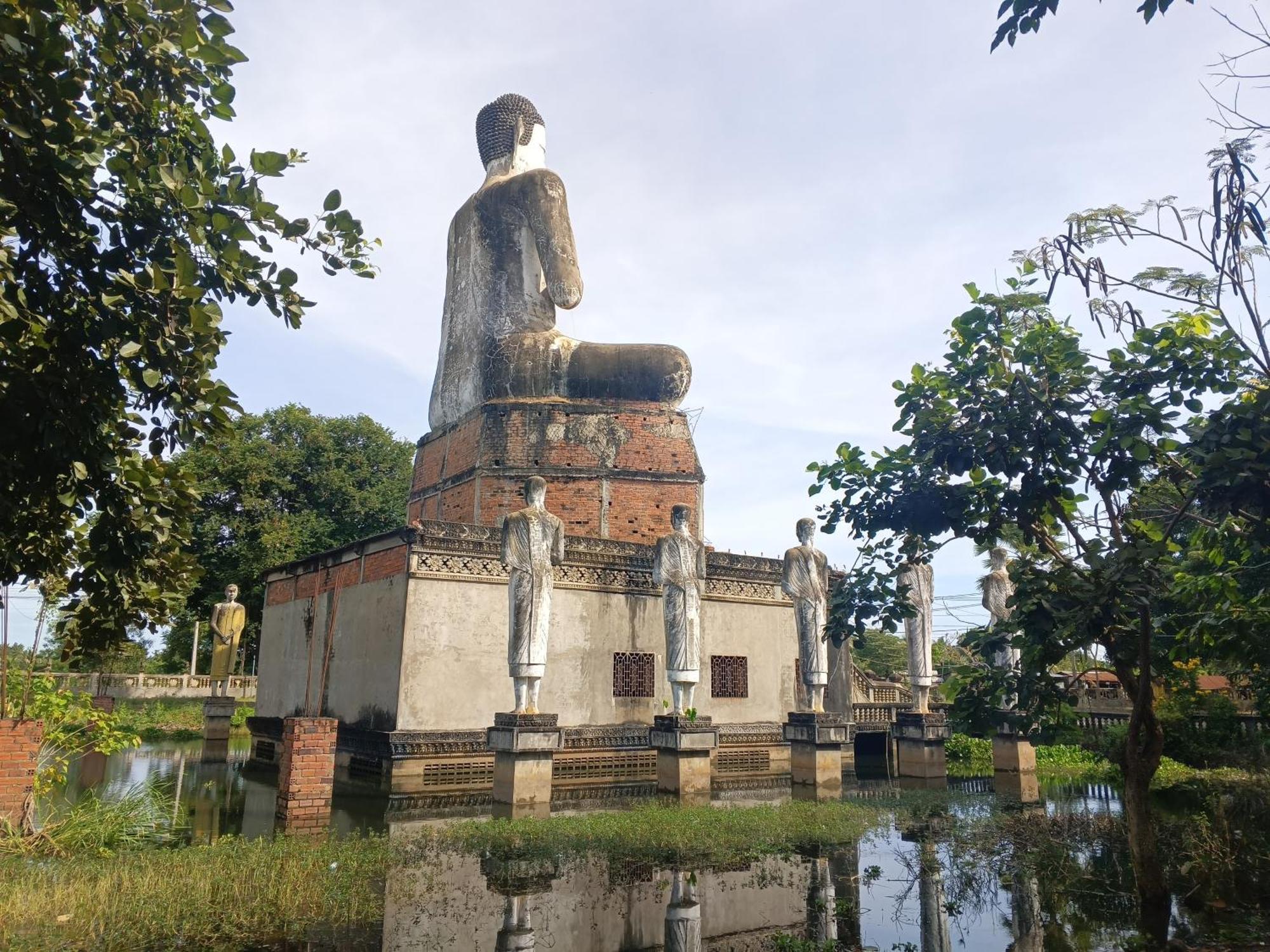 Family Batcave Homestay Battambang Dış mekan fotoğraf