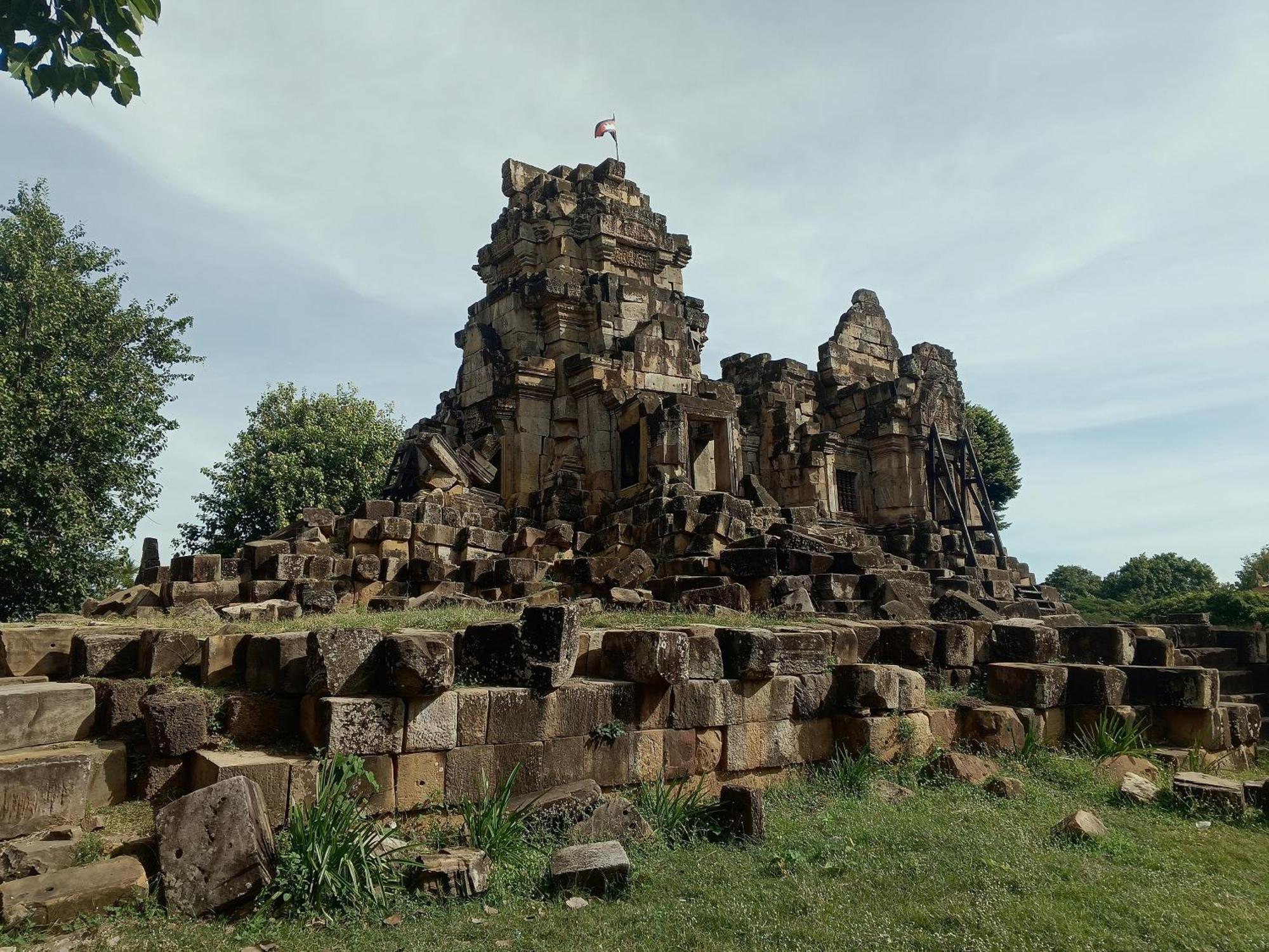 Family Batcave Homestay Battambang Dış mekan fotoğraf