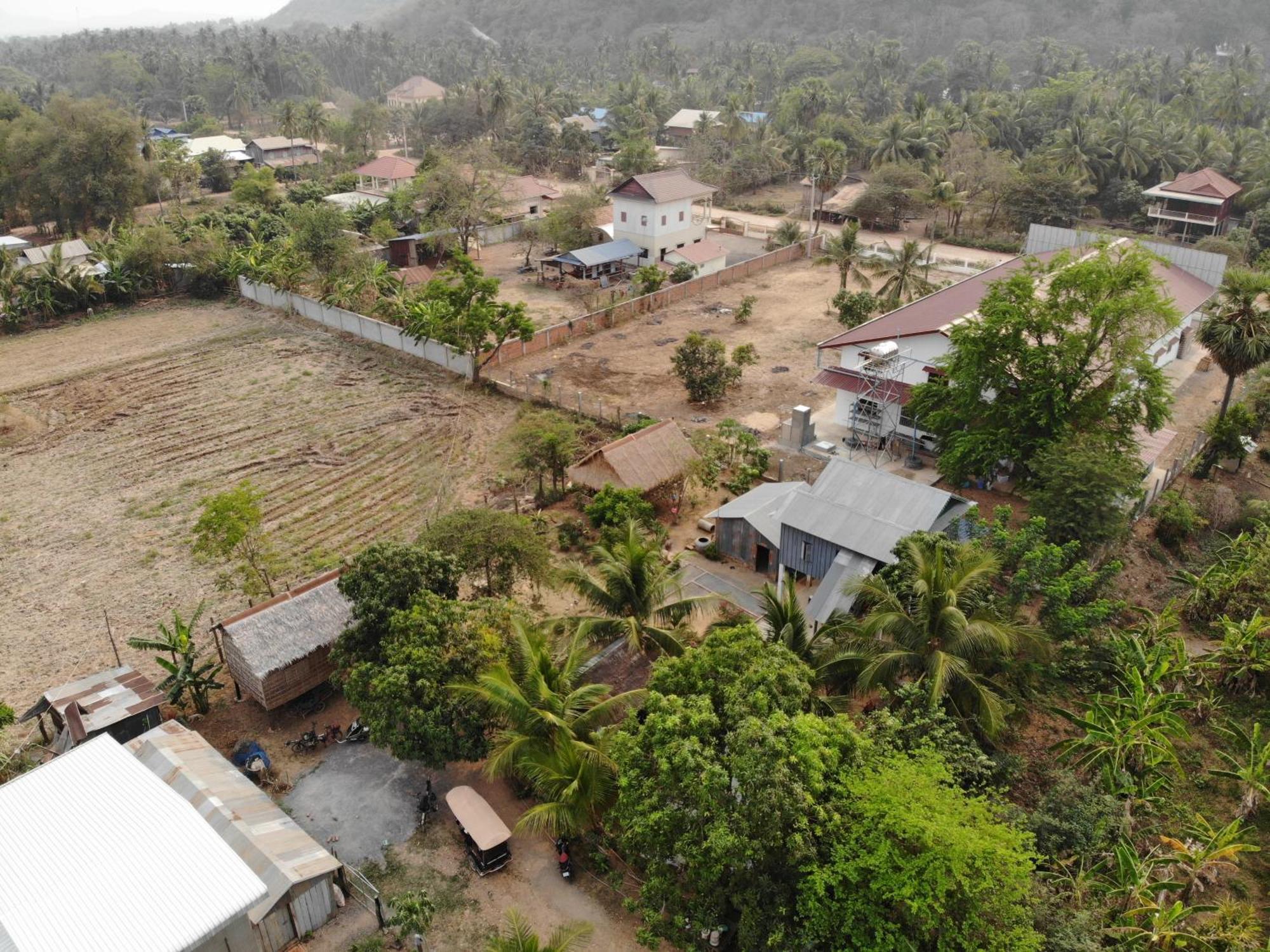 Family Batcave Homestay Battambang Dış mekan fotoğraf
